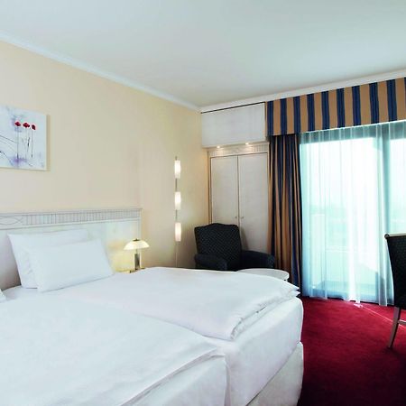เอนเอ็ช วีสบาเดิน Hotel วิสบาเดน ภายนอก รูปภาพ