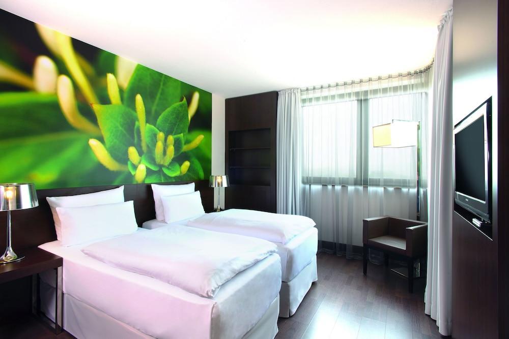 เอนเอ็ช วีสบาเดิน Hotel วิสบาเดน ภายนอก รูปภาพ