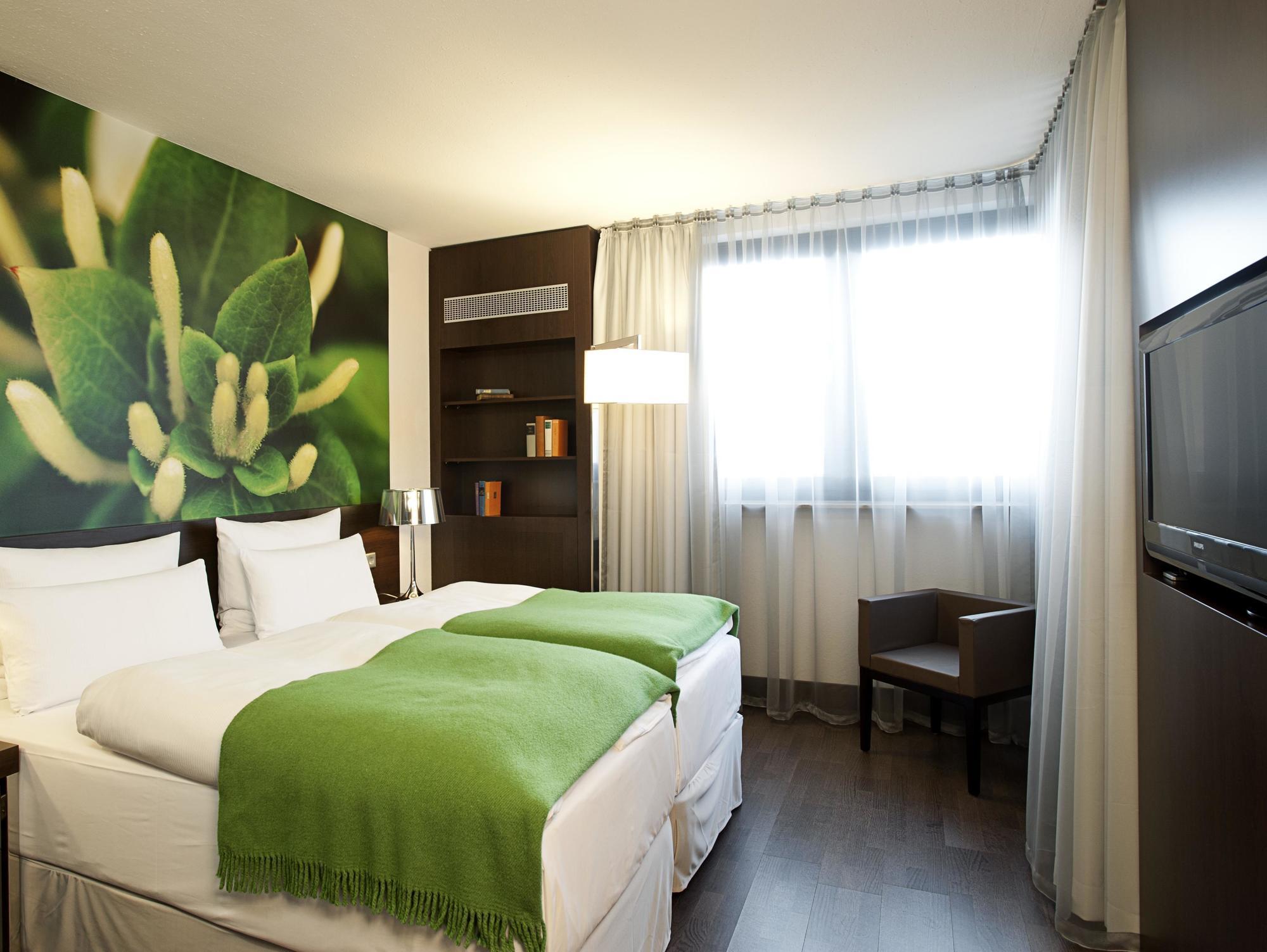เอนเอ็ช วีสบาเดิน Hotel วิสบาเดน ภายนอก รูปภาพ